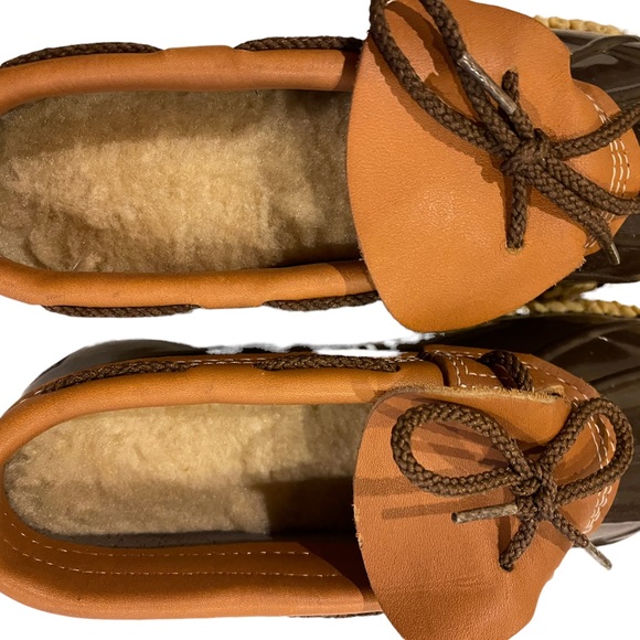 WOMEN’S BROWN & TAN WATERPROOF DUCK SHOES FOR RAIN. SNOW AND SLUSH, SIZE 8 - Picture 3 of 6